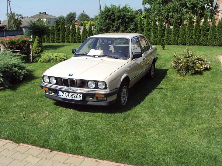 BMW E30 - 1986